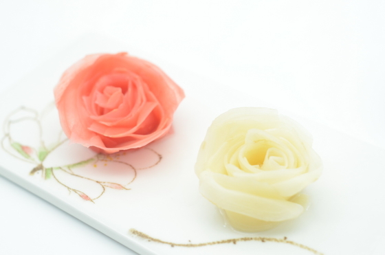Dilimlenmiş Japon 1kg Turşu Suşi Zencefil Pembe &amp; Beyaz